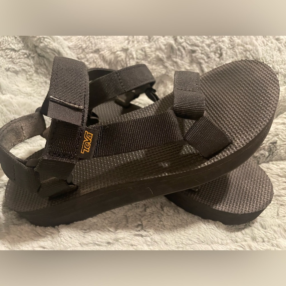 Black Teva Midform Sandals - Womens 8